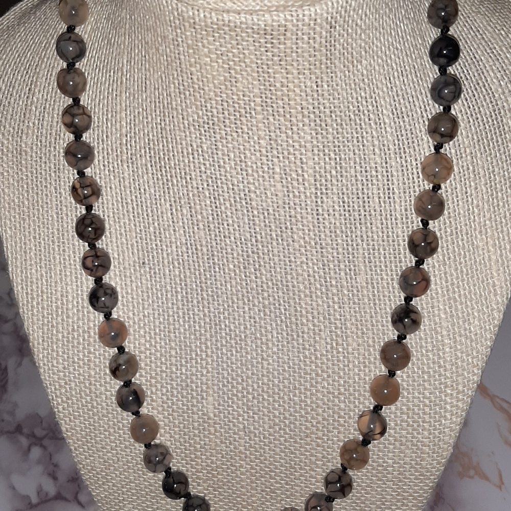 Spider Vein Jasper Beaded Necklace - Picture 6 of 8